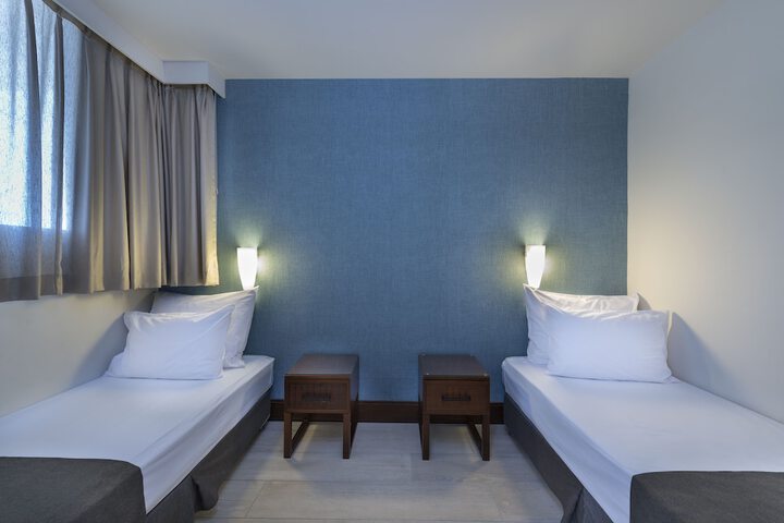 Room 60 of 145