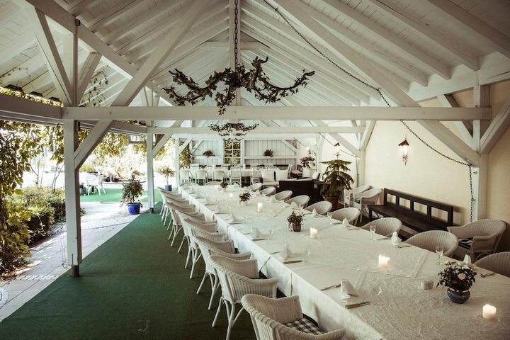 Ballroom/Hall 37 of 45