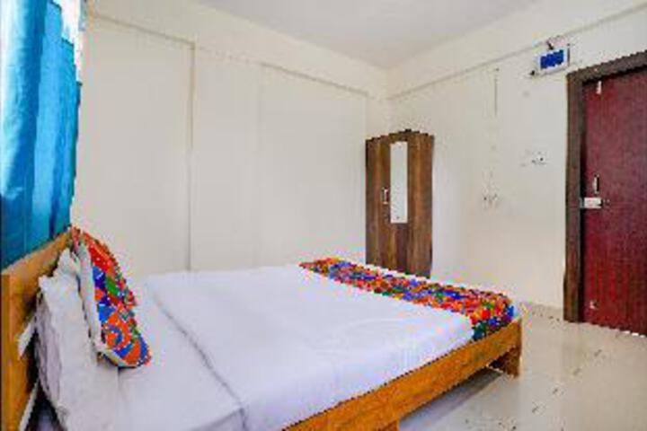 Room 8 of 43