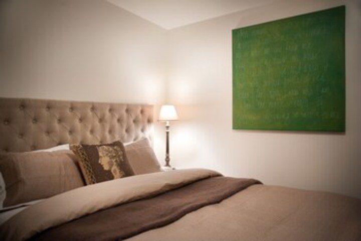 Room 25 of 32
