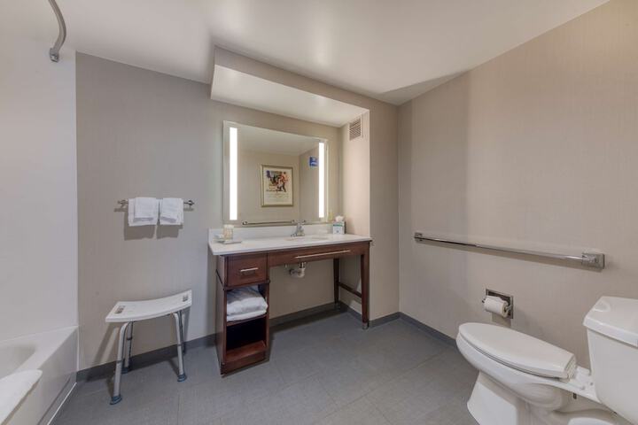 2 Queen Beds 1 Bedroom Suite (23 of 52)