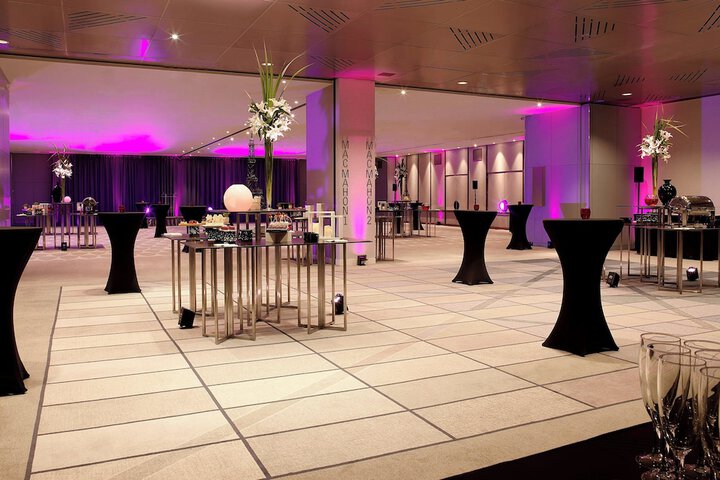 Hotel Interior 4 of 171
