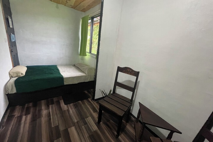 Room 5 of 19