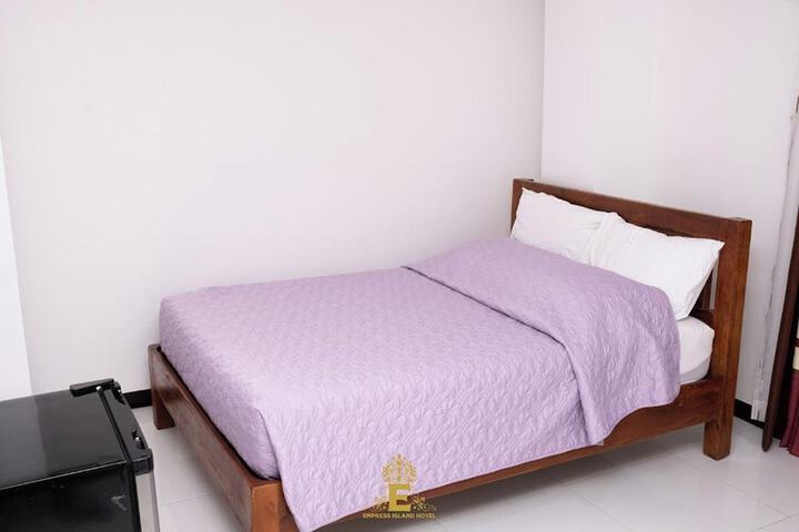 Room 19 of 37