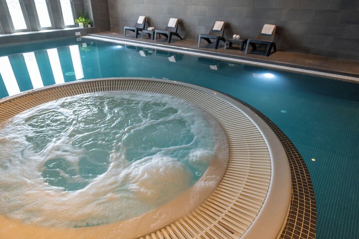 Spa 28 of 43