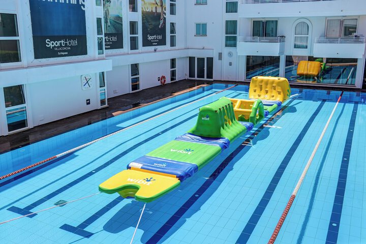 Pool Hotel