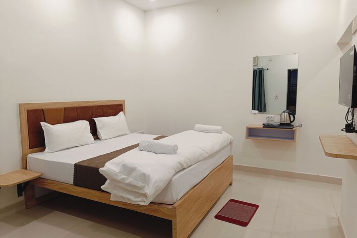 Room 10 of 31