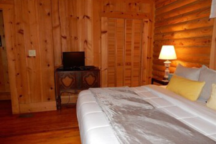 Room 34 of 39
