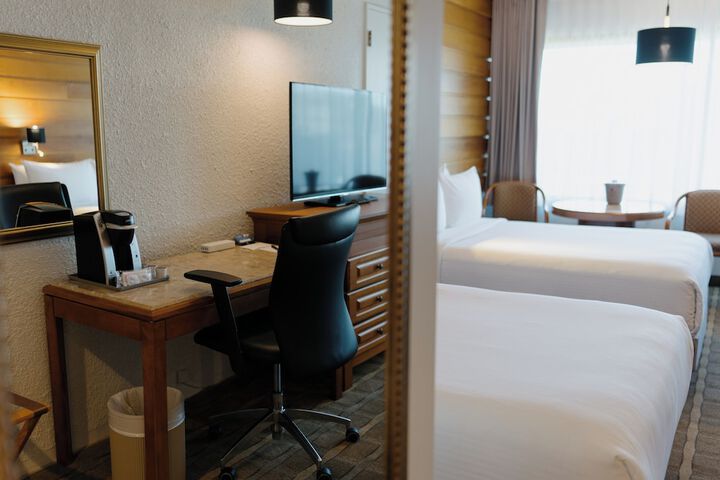 Room 6 of 35
