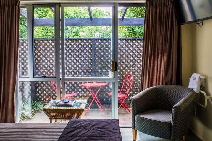 Terrace/Patio 8 of 13