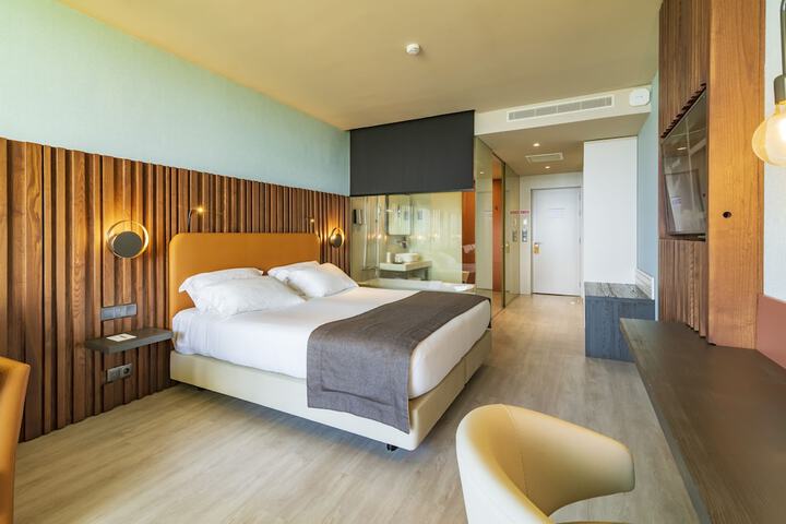 Room 19 of 49