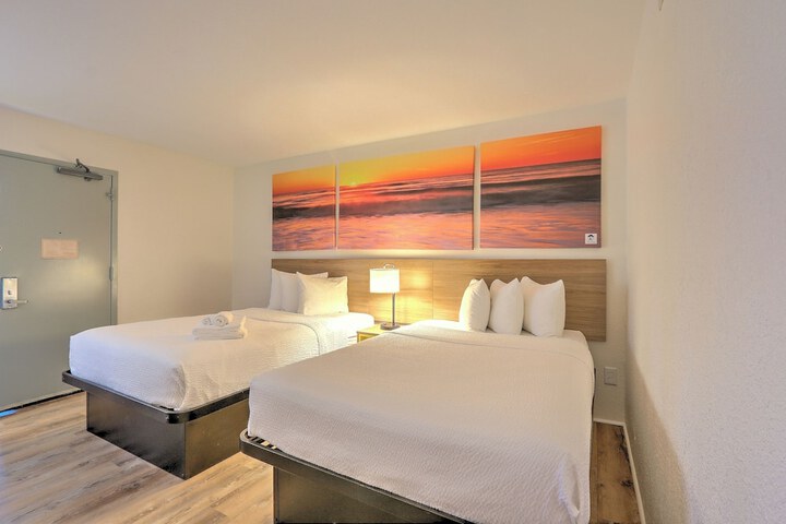 Room 9 of 23