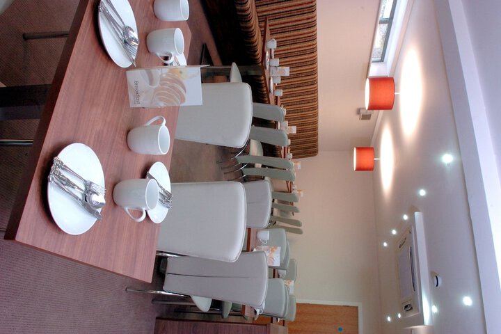 Dining 38 of 53