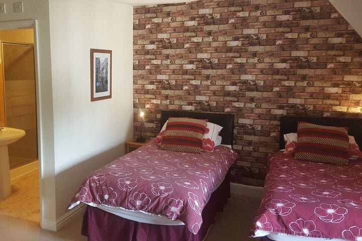 Room 15 of 27