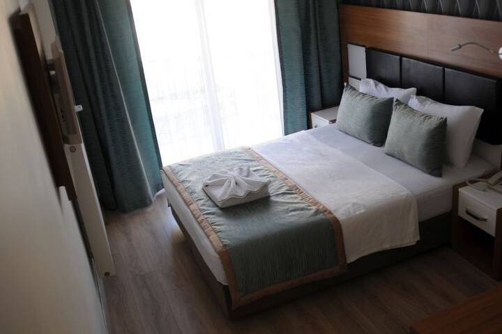 Room 7 of 72