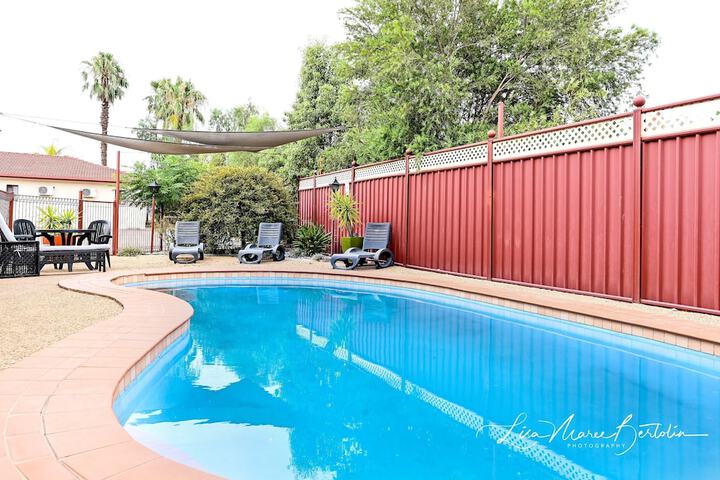 Pool Hotel