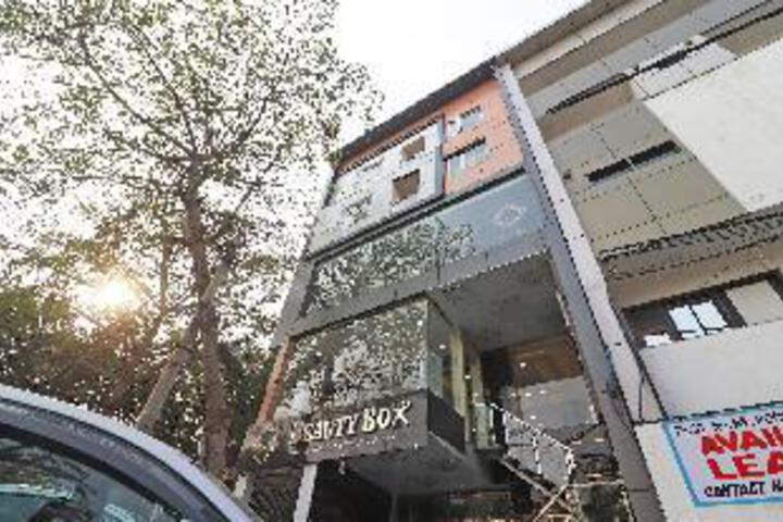 Oyo 64916 Mannat Residency