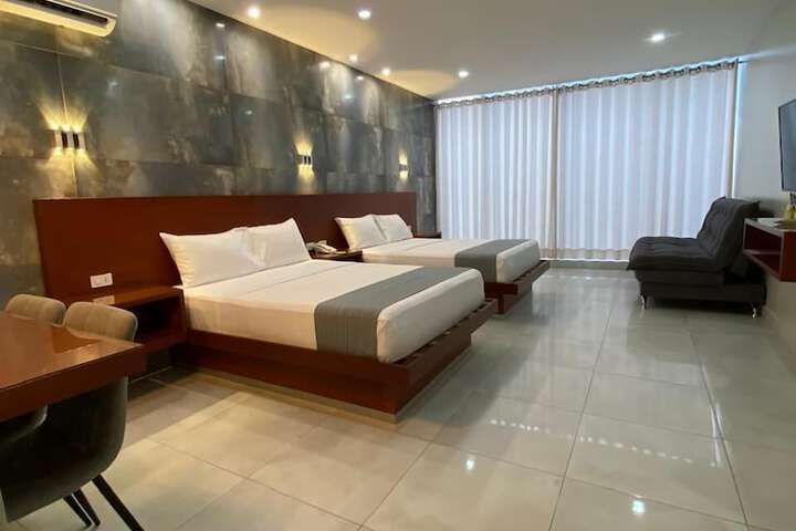 Room 18 of 82