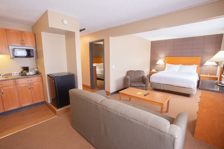Room 33 of 54