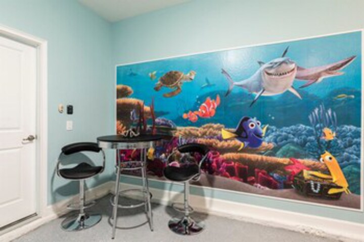 Room 9 of 35