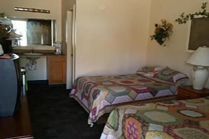 Room 7 of 26