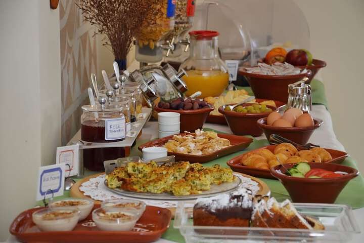 Breakfast buffet