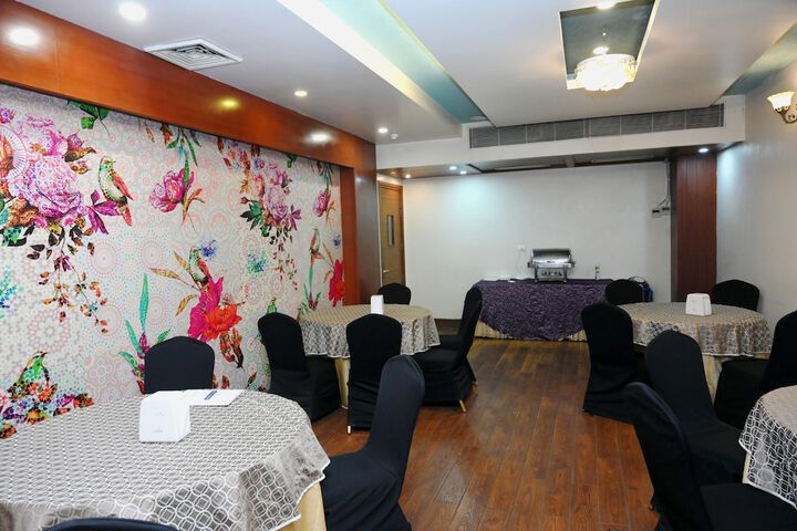 Business Center 267 of 288