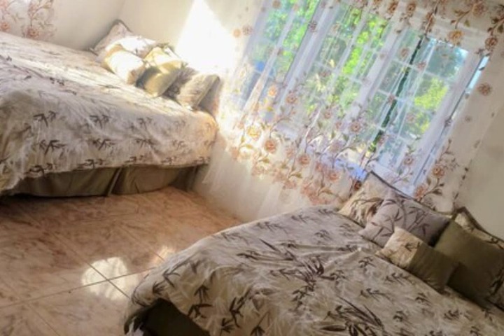 Room 9 of 30