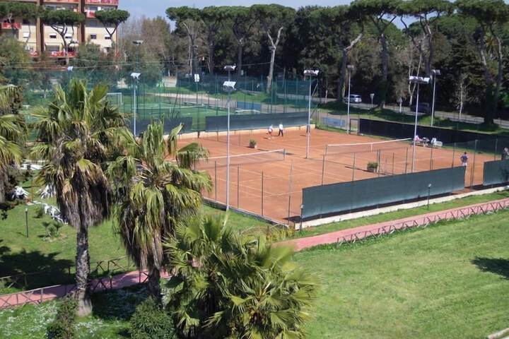 Tennis court