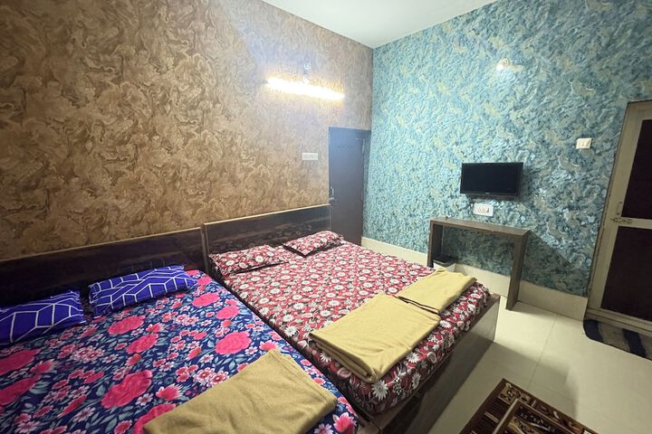 Room 7 of 19