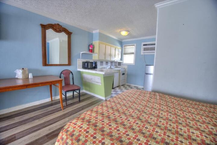 Room 5 of 15