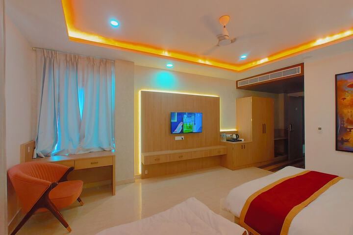 Room 11 of 31