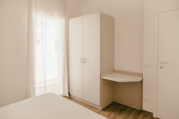 Room 12 of 91