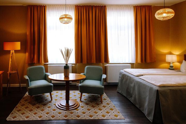 Room 16 of 61