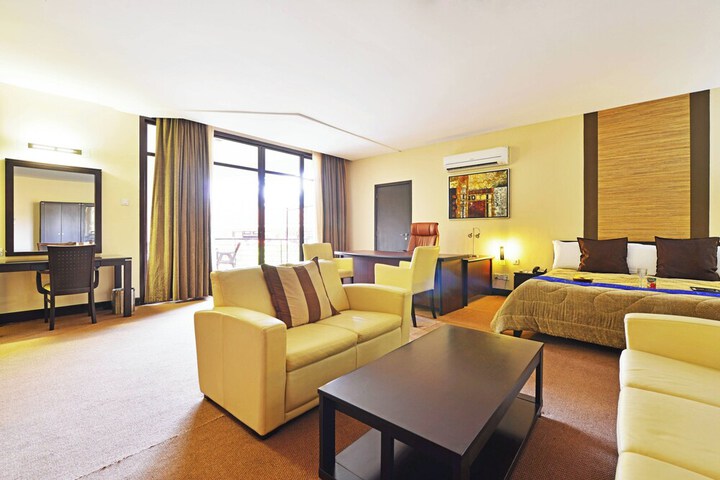 Room 14 of 42