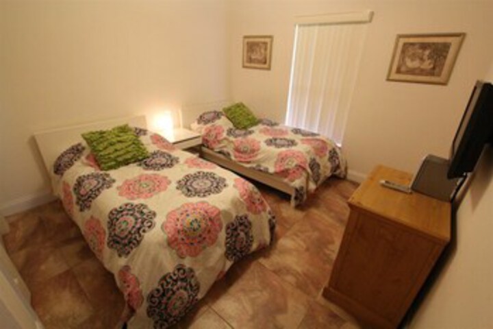 Room 16 of 21