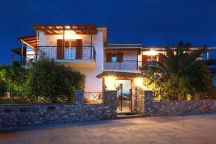 Hotel 8 of 9