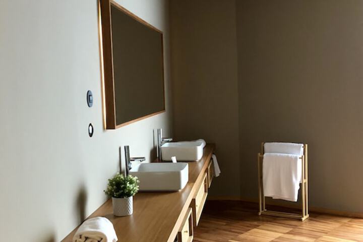 Room 75 of 126