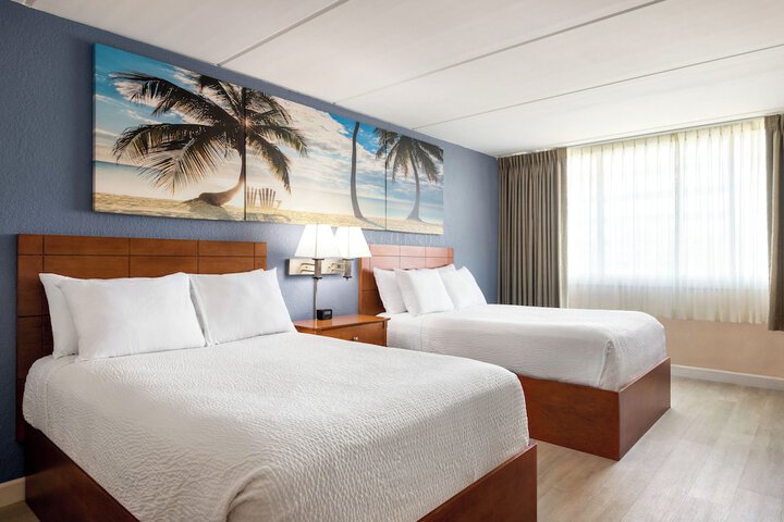 2 Double Beds Accessible (5 of 8)