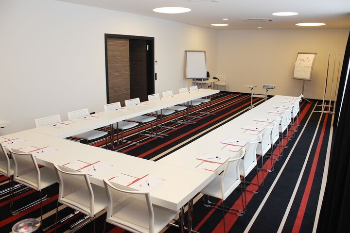 Meeting 24 of 33