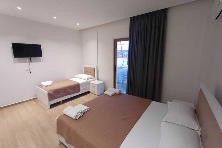 Room 34 of 65