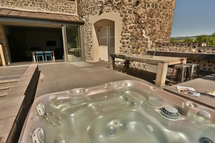 Pool 9 of 22
