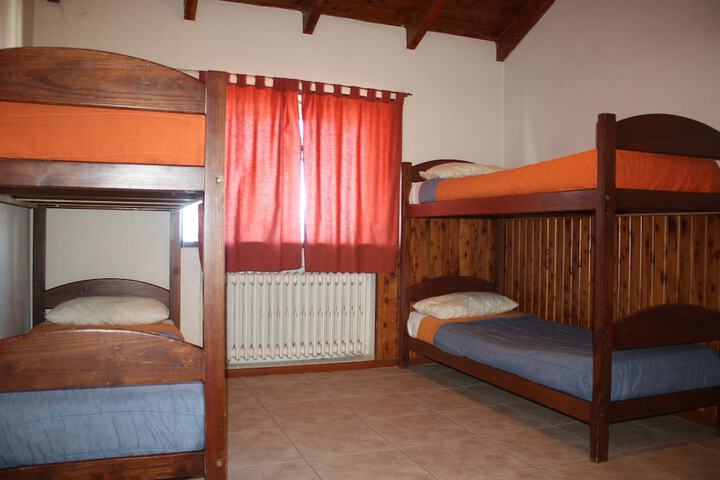 Room 9 of 70