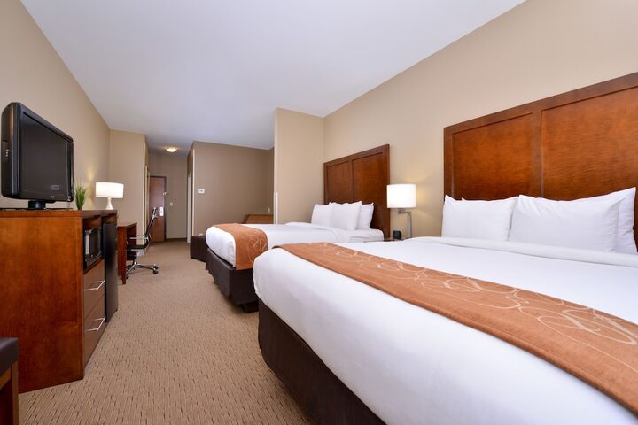 1 King Bed Suite (21 of 26)