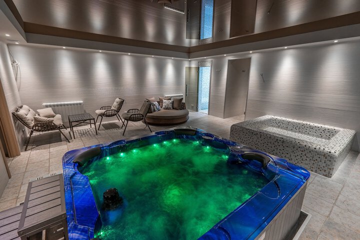 Spa 52 of 104