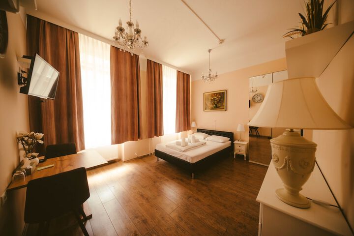 Room 17 of 26