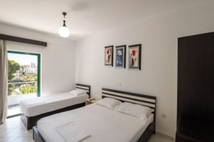 Room 14 of 88