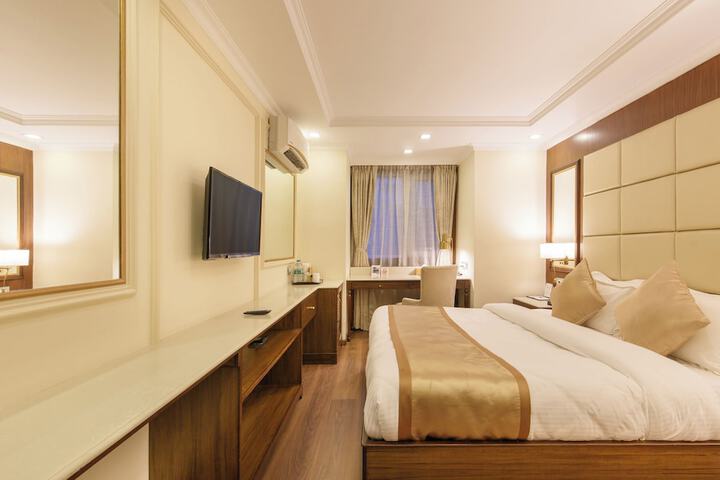 Room 35 of 110