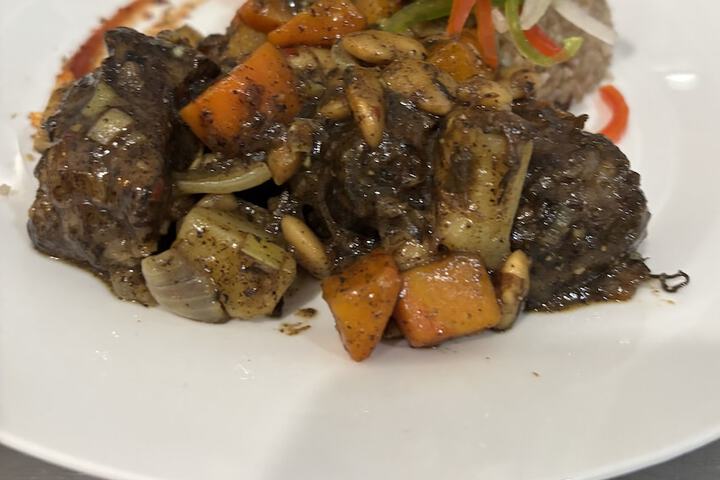 Dining 26 of 66