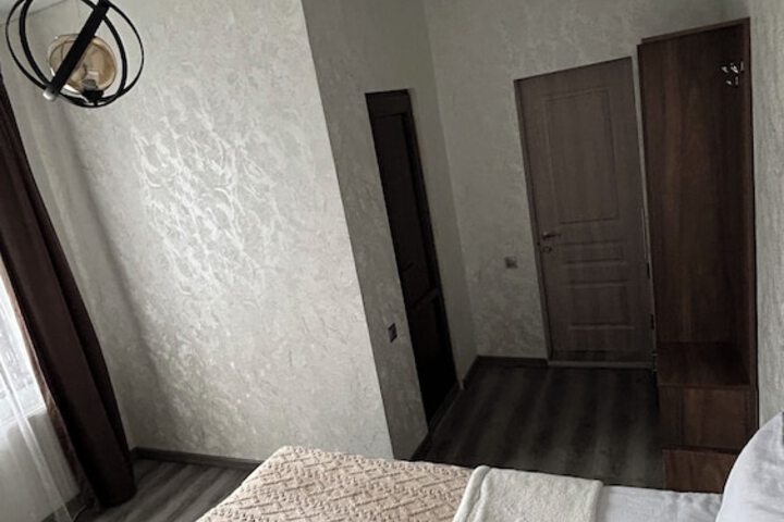 Room 30 of 72